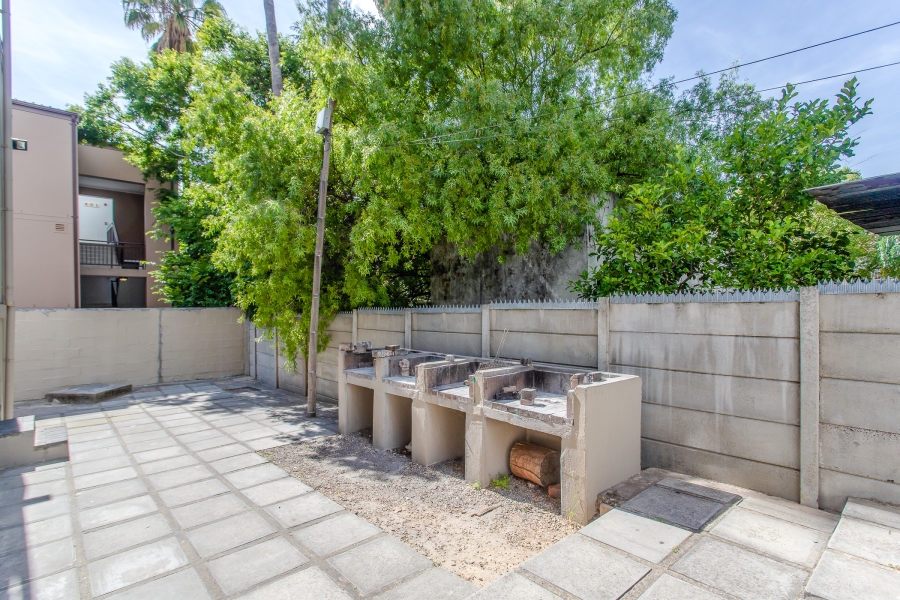 To Let 2 Bedroom Property for Rent in Paarl Central Western Cape